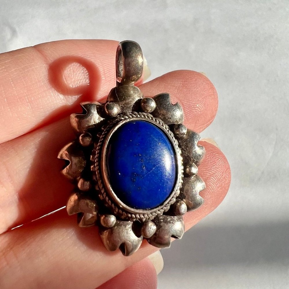 Sterling Silver 925 Lapis Lazuli Stone Southwest Style Pendant